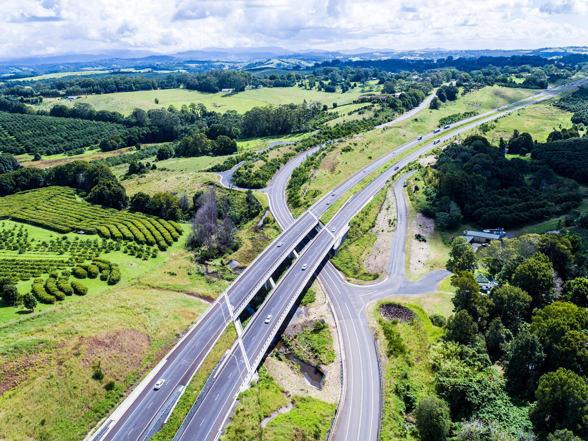 Transport, Titenbar to Ewingsdale, Pacific Hwy, emigrant creek