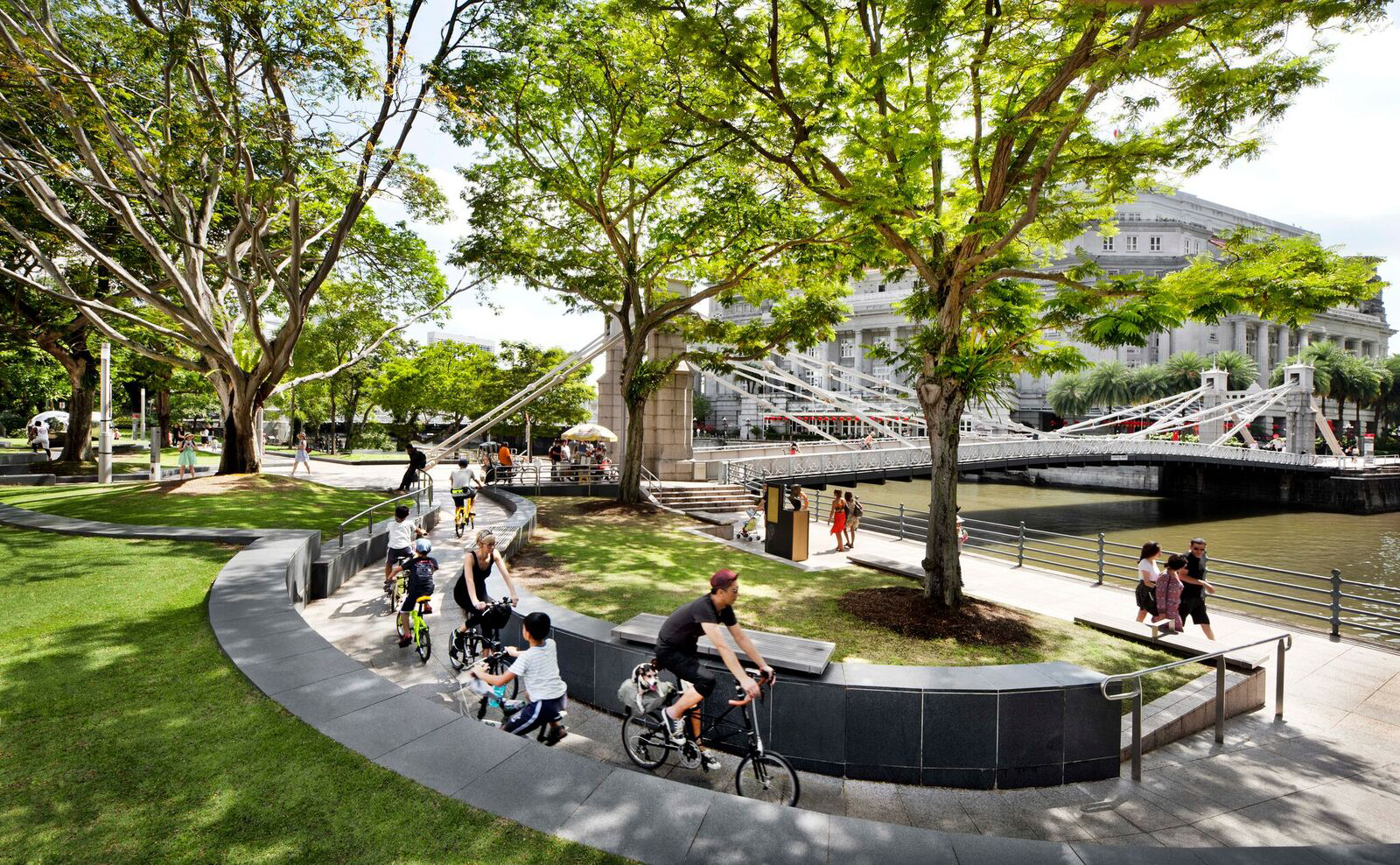 Public Domain, Empress Place + Esplanade Park, Singapore waterfront, cycle path, walkway